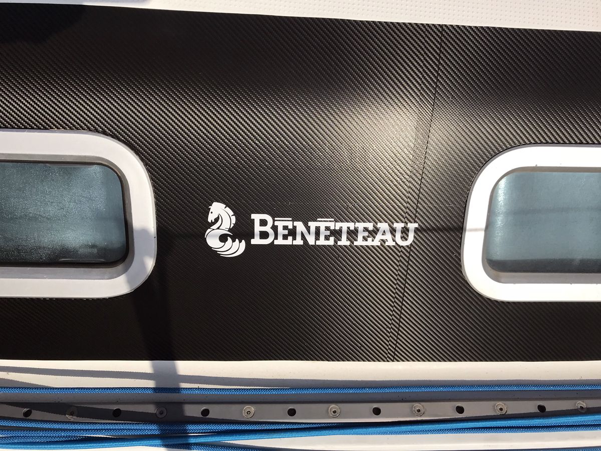 Vinilos para barcos personalizados