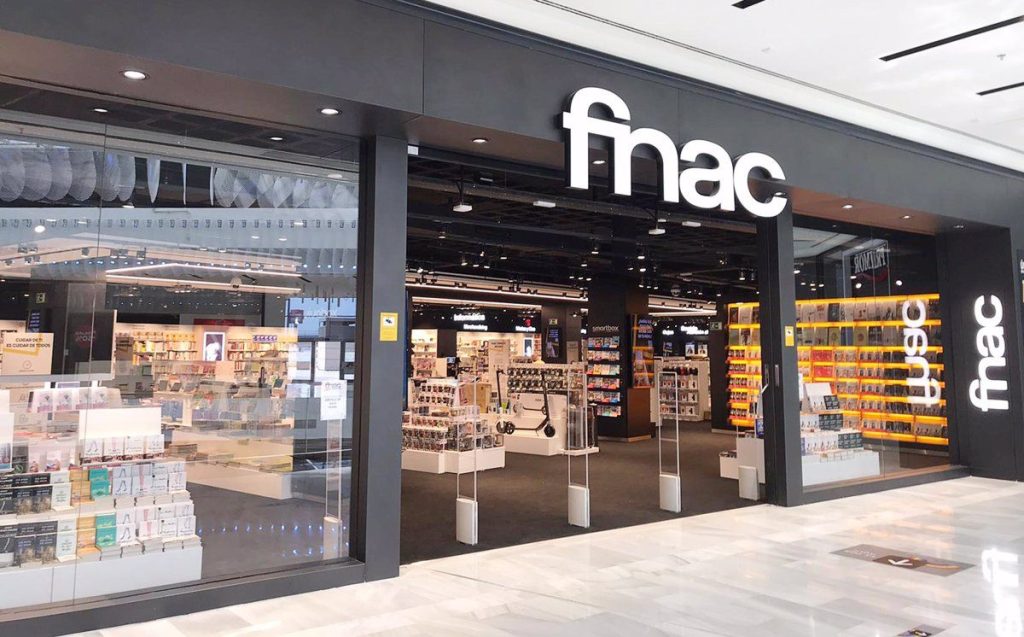 Letras corpóreas FNAC