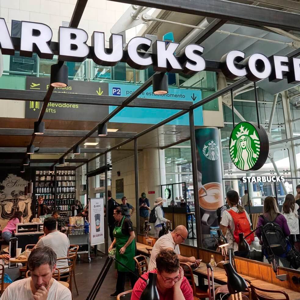 Letras corpóreas Starbucks